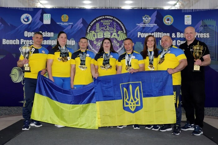 Ukraina triumfalnie wystąpiła na Mistrzostwach Świata w trójboju siłowym i wyciskaniu leżącym wśród sportowców z uszkodzeniami wzroku