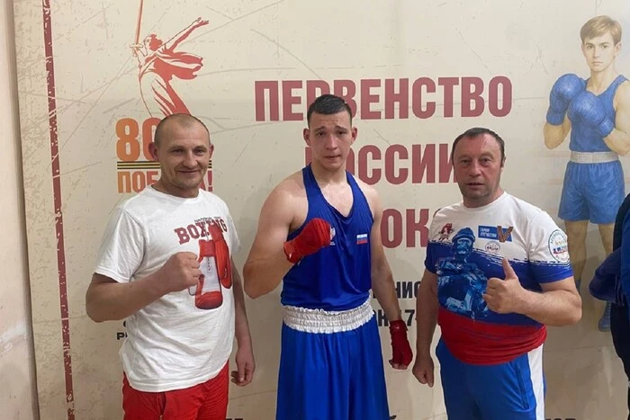 Боксер из оккупированного Геническа вошел в резервный состав юношеской сборной России