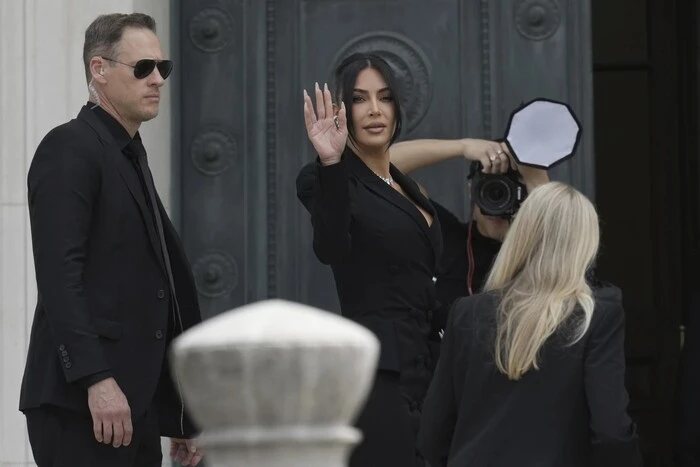 Kim Kardashian złożyła zeznania w sądzie na temat napadu w Paryżu