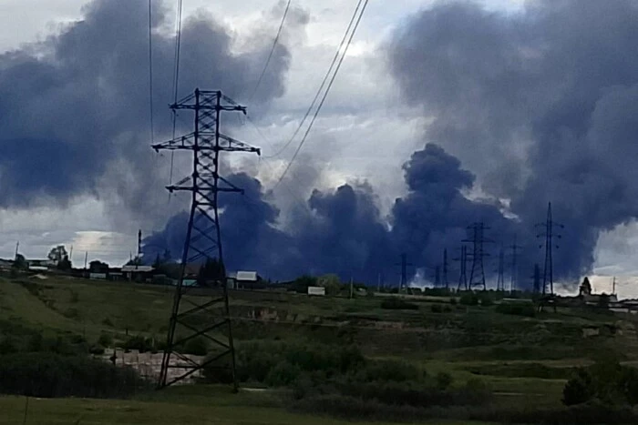 У Росії масово палають ворожі стратегічні бомбардувальники 