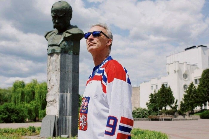Легендарний хокеїст відреагував на участь дворазового володаря Кубка Стенлі у вшануванні окупантів