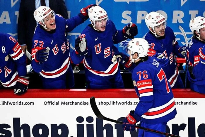 Das US-Team hat die Eishockey-Weltmeisterschaft zum ersten Mal seit 1960 gewonnen