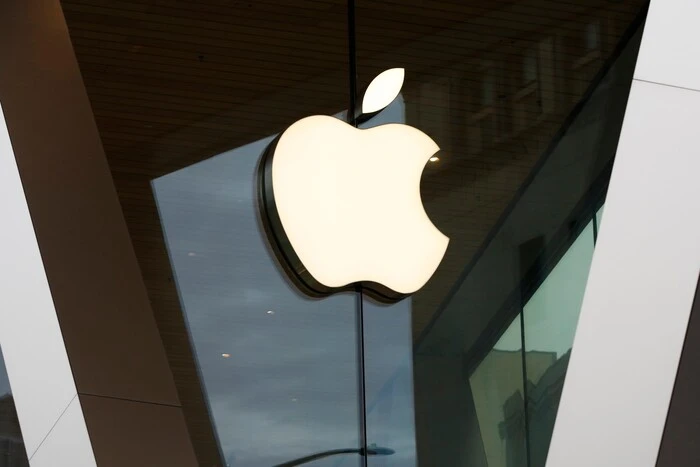 Russia decided to fine Apple for 'LGBT propaganda' for nearly $100,000.