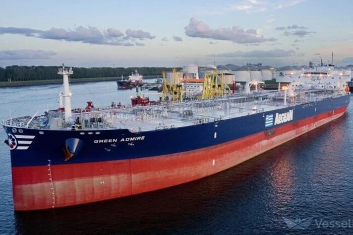 Россия впервые задержала нефтяной танкер, который направлялся из эстонского порта