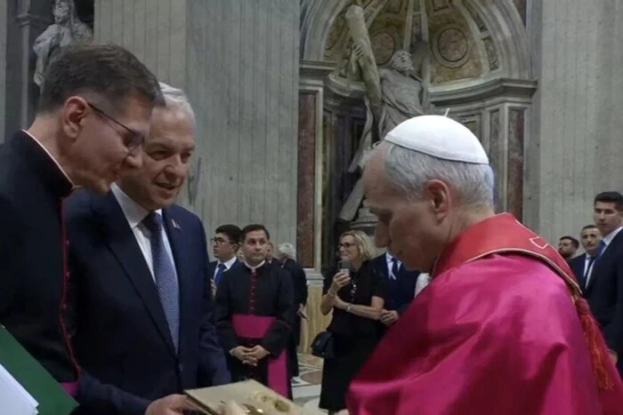 Łukaszenka przekazał Papieżowi prezent z prorosyjskiego klasztoru