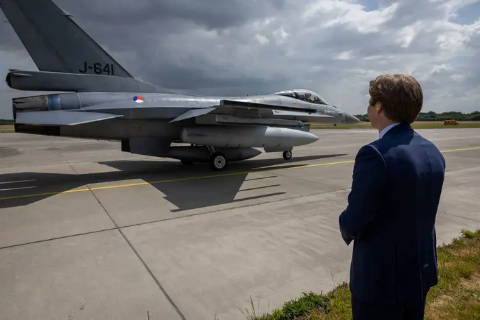 Сняты ограничения на дальнобойное оружие, отправлены F-16 для Украины. Главное за 26 мая