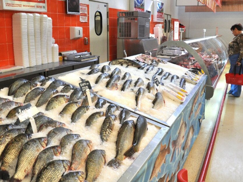 Die Preise für Fisch sind deutlich gestiegen: Wie viel bieten Auchan, Metro und Varus für Karpfen, Hering und Makrele an