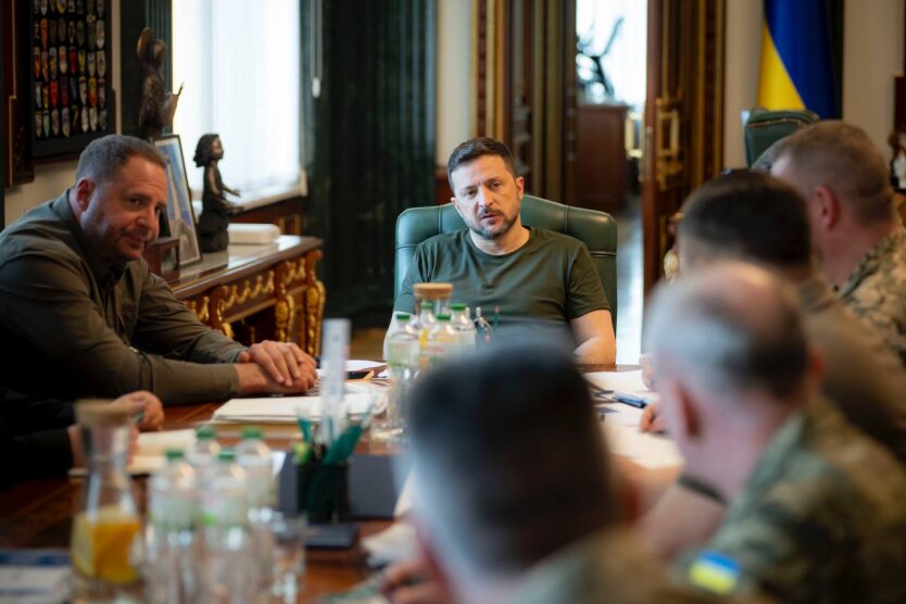 Zeleński: Ukraina przyspieszy tworzenie własnej balistyki i wzmocni lotnictwo z F-16
