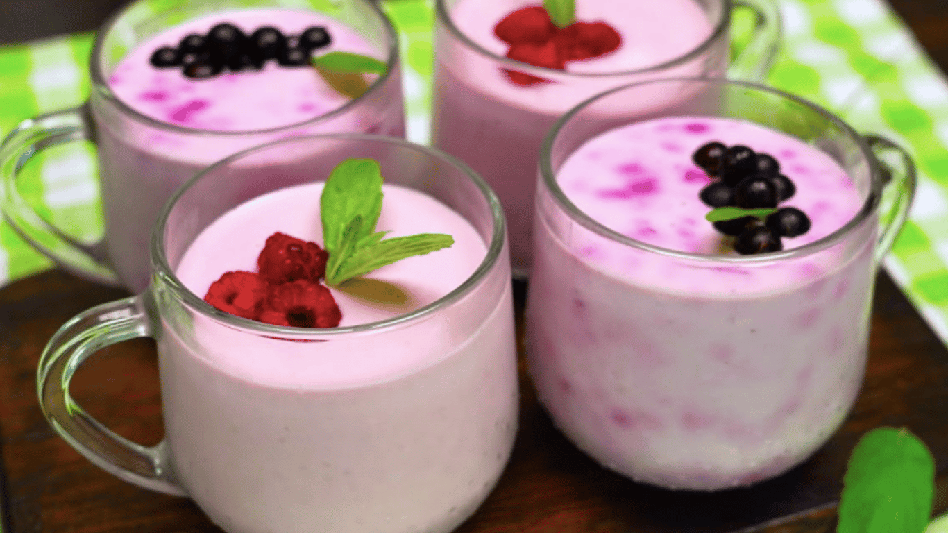 Berry dessert 'Lightness' in 5 minutes — recipe without cream