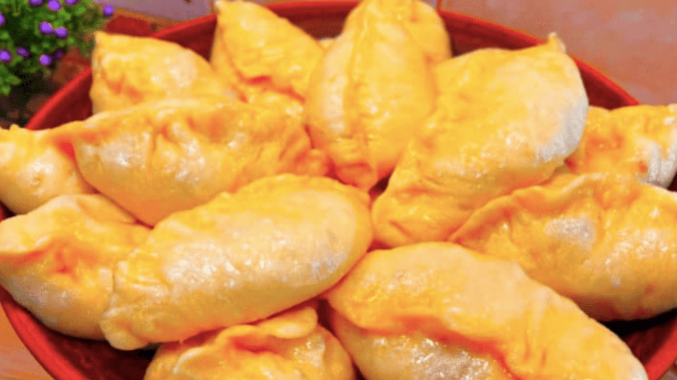 Poltava Dumplings with Strawberries - Soft, Yeast-Free and Egg-Free
