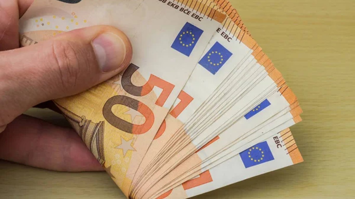 Mężczyzna ukradł pieniądze rodziny zmarłego żołnierza - co postanowił sąd