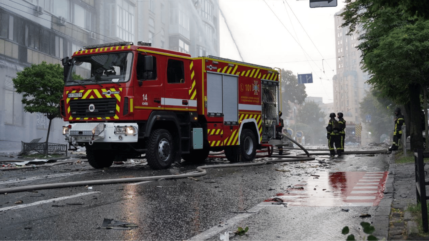 In Kyiv, a police corporal was killed as a result of an attack by the Russian Federation
