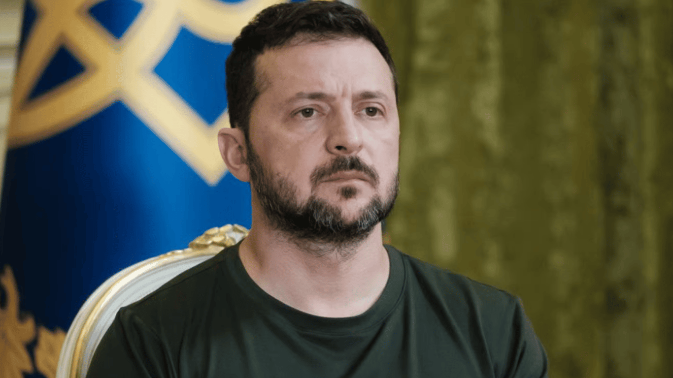 Zelensky submitted bills to extend martial law