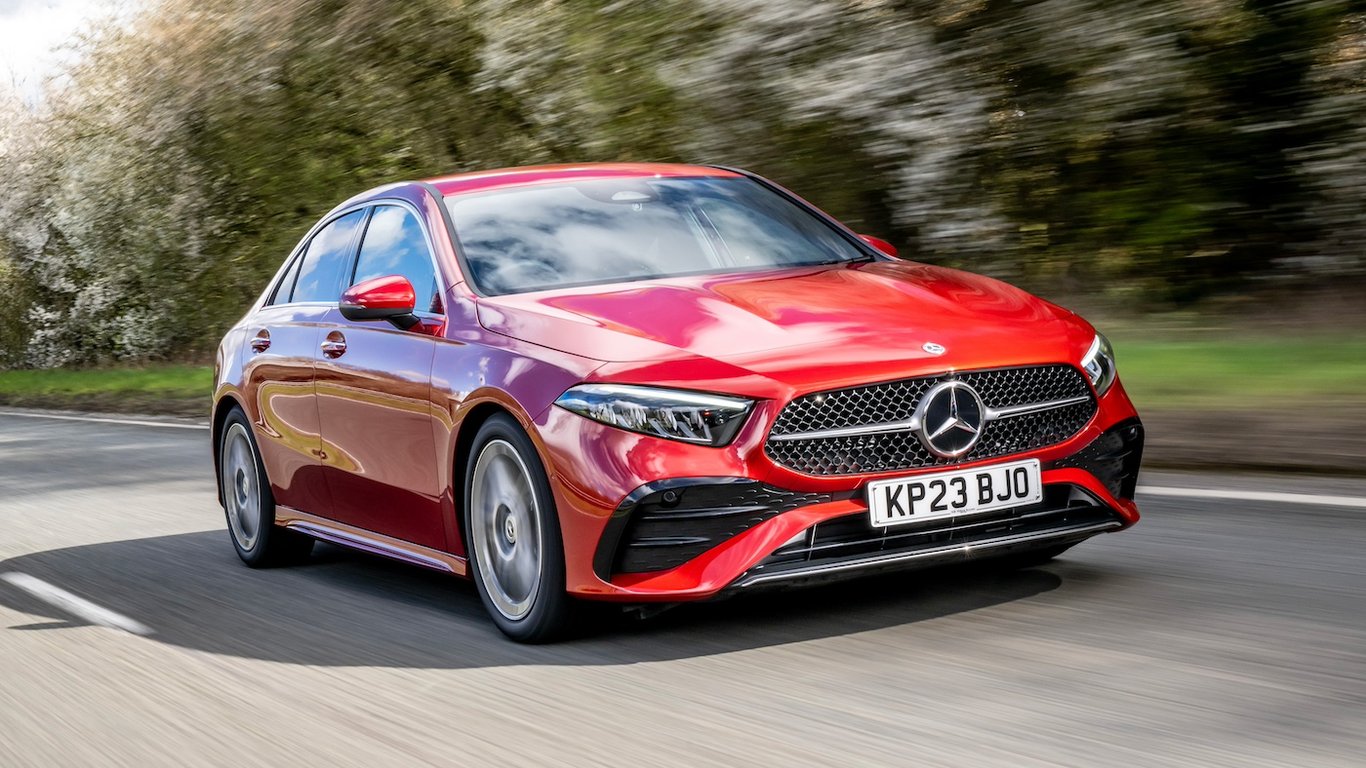 Покупці змусили Mercedes продовжити випуск популярної моделі
