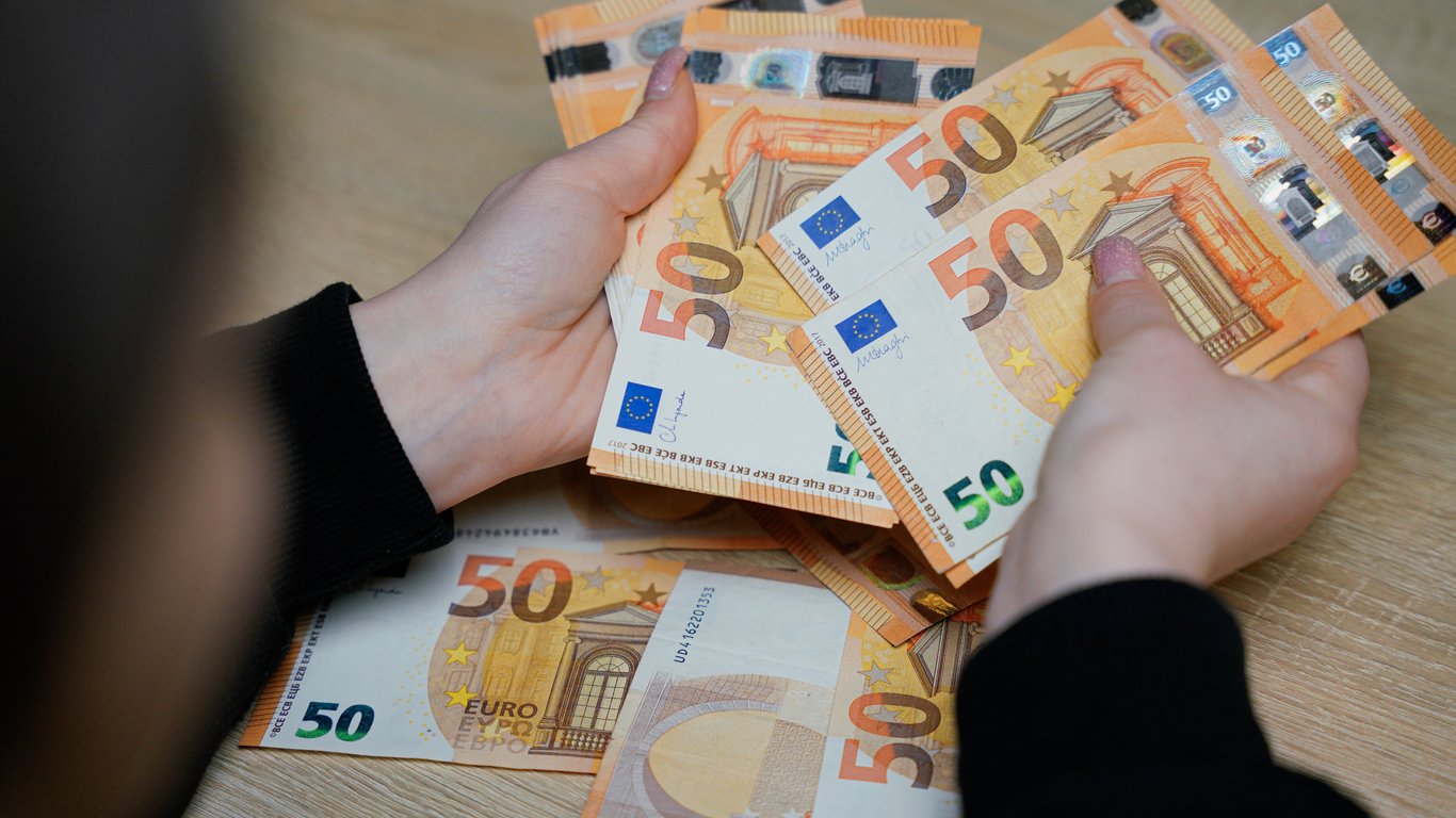 Transition to Euro in Ukraine - When Could It Happen