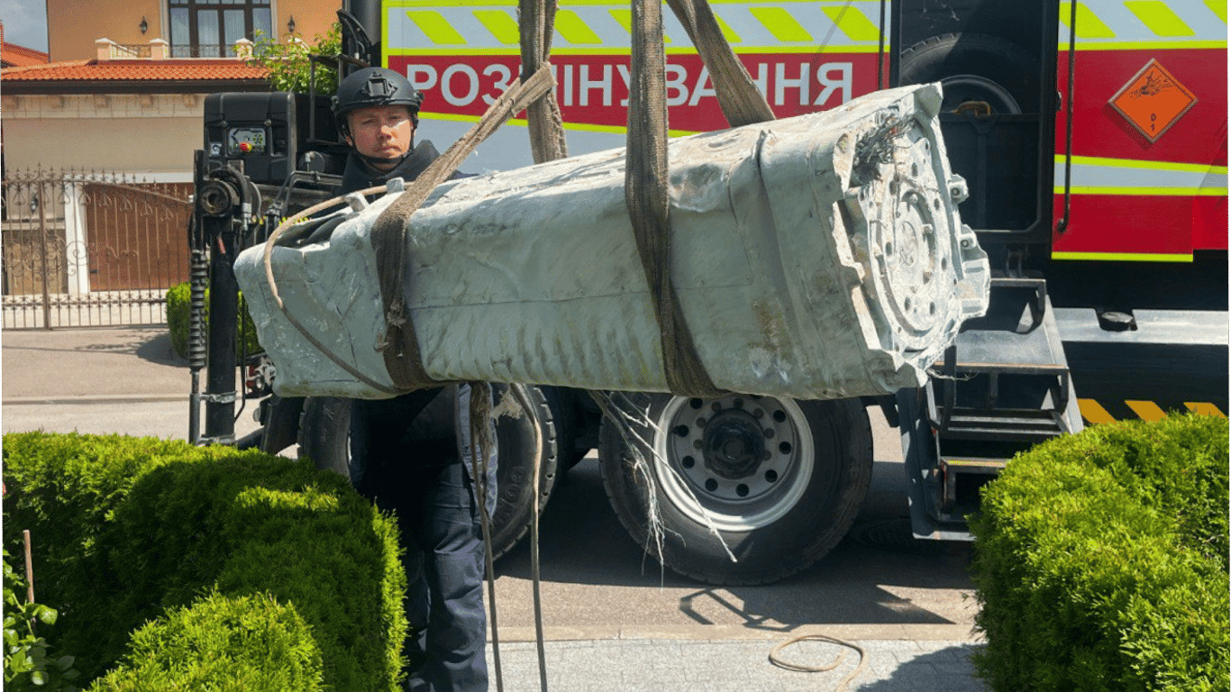 У Києві виявили нездетоновану бойову частину ракети