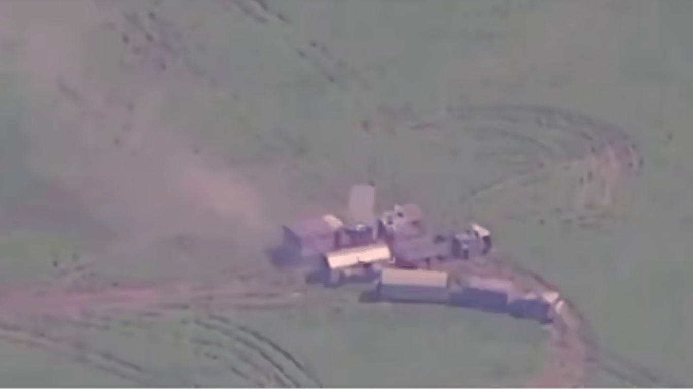 Ukrainian Armed Forces destroyed Russian S-300P air defense system and other targets - impressive video