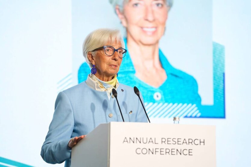 Lagarde: Die Ukraine kann erhebliche Investitionen für den Wiederaufbau anziehen, aber es gibt eine Bedingung